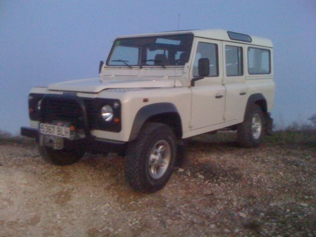 LAND-ROVER Defender 110 2.5TD5 SW 5P 122cv -02