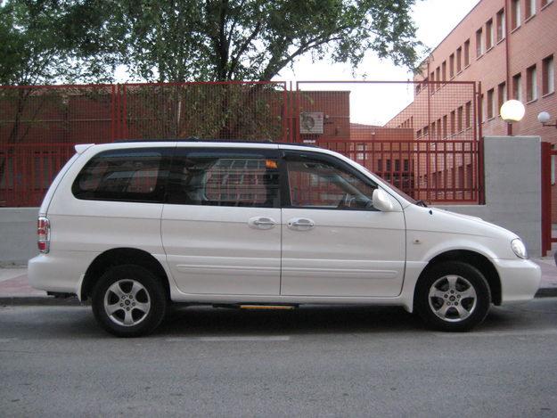 VENDO KIA CARNIVAL TRANSFORMADA PARA SILLA DE RUEDAS