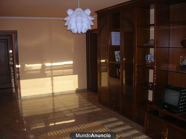 VENDO MUEBLE MADERA SALÓN CON MESA (CEREZO)