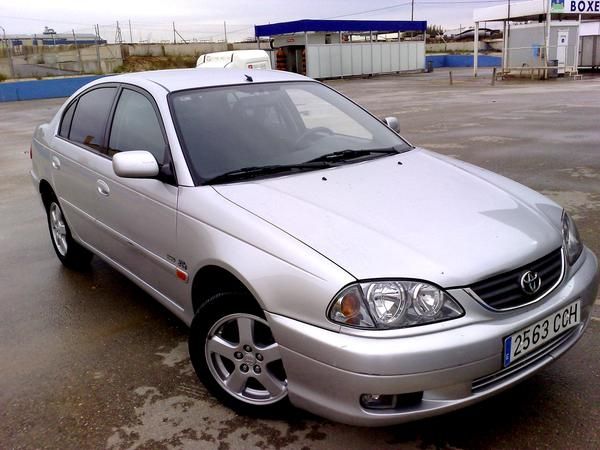 TOYOTA AVENSIS 2.0 D4D , 5P AÑO 2003 - DIESEL PERFECTO ESTADO. TEL 961117371