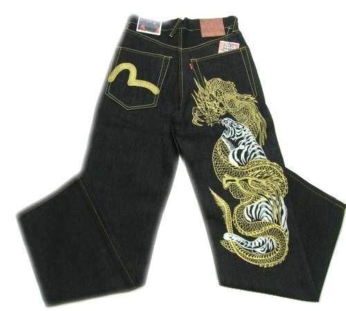 Adidas, Puma, zapatillas Nike. D&G, G-star jeans. Botas Ugg. Adicolor Jacket. Accept PAYPAL