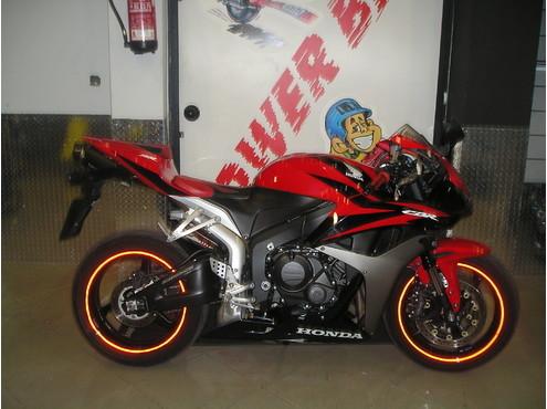 Honda cbr  600rr