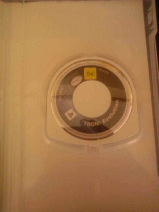 Juego tron evolution semi nuevo para psp