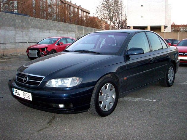 OPEL OMEGA  2.5TD ELEGANCE