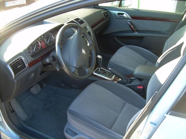 PEUGEOT 407 SW 2.0HDI ST Conf. P. Aut6