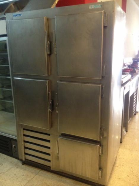 ARMARIO 4 PUERTAS ACERO INOX.