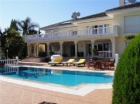 Chalet con 6 dormitorios se vende en Marbella, Costa del Sol - mejor precio | unprecio.es
