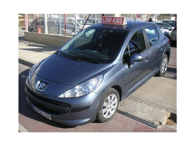 PEUGEOT 207 CONFORT 1.4 VTI 16V 95