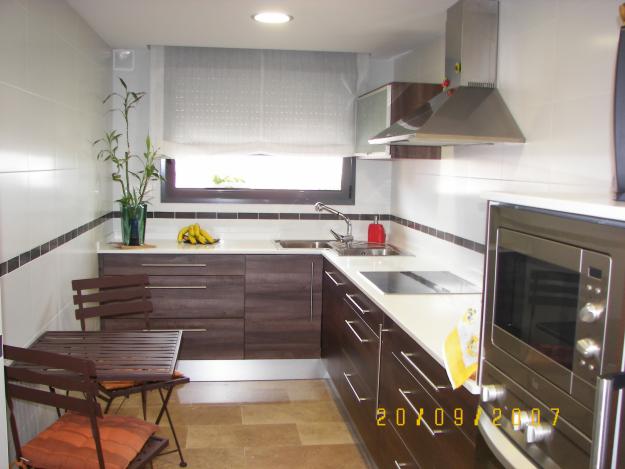 Sta Coloma Gramenet, Calle Genova 90,000€ menos de lo que se pagó.Obra Nueva