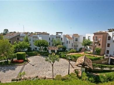 Apartamento con 2 dormitorios se vende en Marbella, Costa del Sol