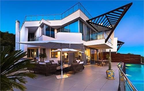 House for Sale in Malaga, Andalucia, Ref# 2993437