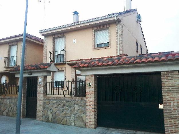 Casa adosada en Batres