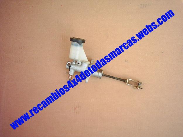 BOMBA EMBRAGUE NISSAN NAVARA D22