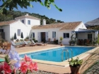 Chalet con 5 dormitorios se vende en Antequera - mejor precio | unprecio.es