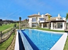 Chalet con 5 dormitorios se vende en Estepona, Costa del Sol - mejor precio | unprecio.es