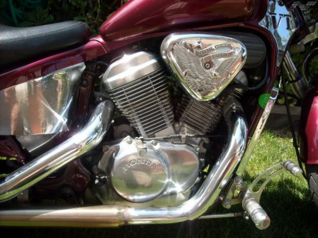 vendo honda shadow vt 600