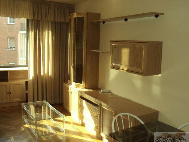 Apartamento 1 dormitorios, 1 baños, 0 garajes, Reformado, en Madrid, Madrid