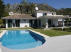 Chalet con 6 dormitorios se vende en Marbella, Costa del Sol - mejor precio | unprecio.es