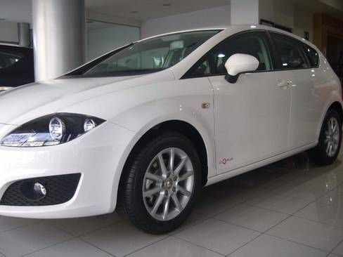 Seat Leon 1.6 TDI 105 cv STYLE COPA, Varos Colores