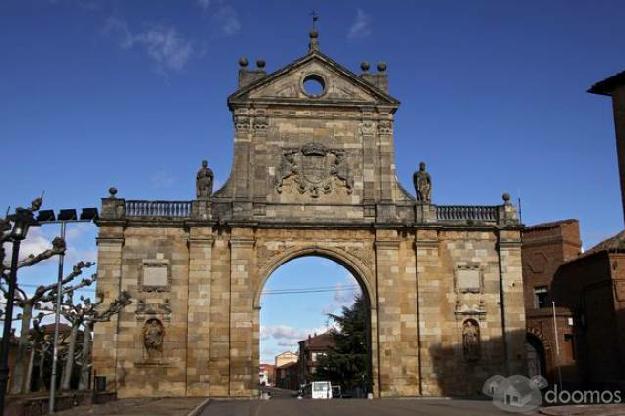 tres hermanos, vendemos una casa de herencia