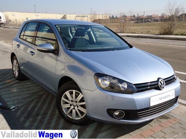 VOLKSWAGEN GOLF  1.6TDI CR BLUEMOTION 105