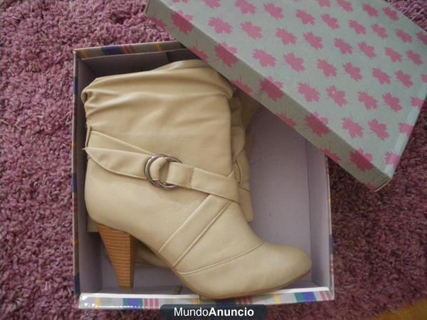 BOTAS MUJER A ESTRENAR, BEIGE Nº39