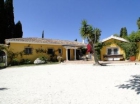 Chalet con 4 dormitorios se vende en Benahavis, Costa del Sol - mejor precio | unprecio.es