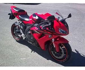 HONDA CBR 1000 RR FIREBLADE