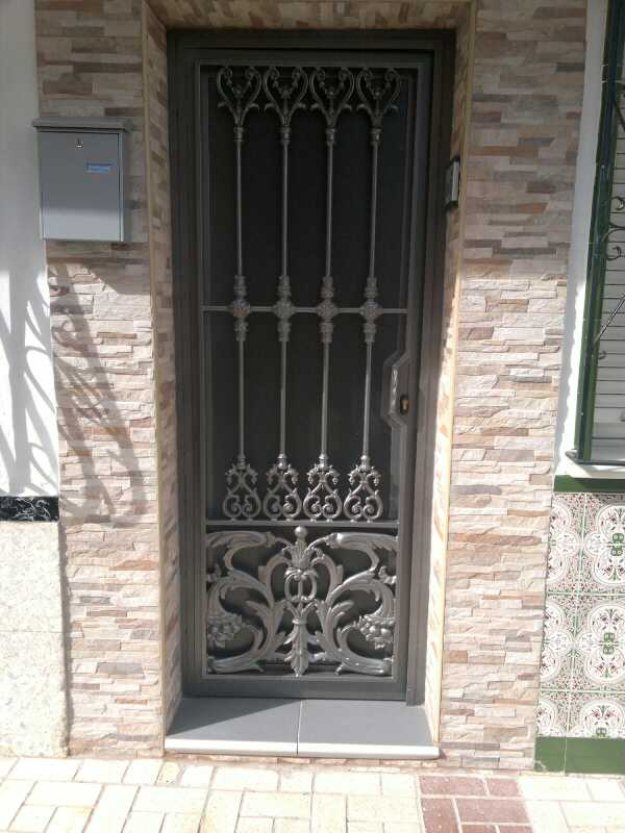 rejas y cancelas de seguridad Marbella , Mijas ,.... al mejor precio