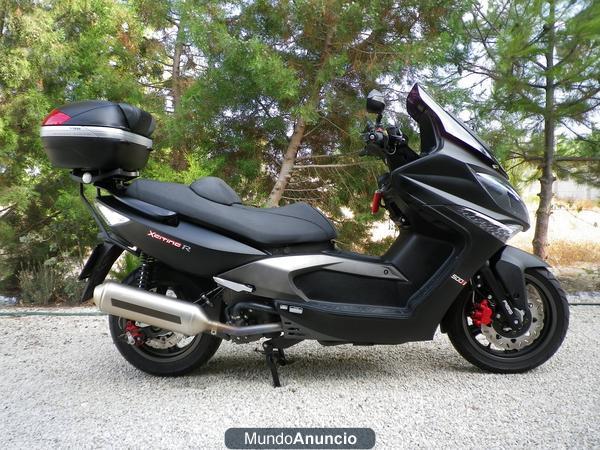 Se vende Kymco Xciting R 500i