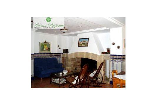 6 Dormitorio Negocio y Oficina En Venta en Alcalali, Alicante