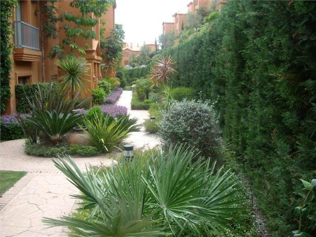 Gran Oportunidad Urbanización Benatalaya