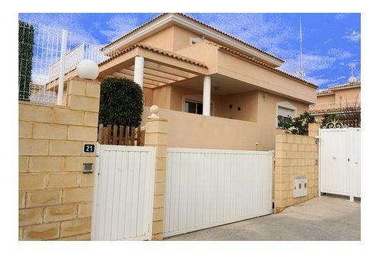 3 Dormitorio Chalet En Venta en La Nucia, Alicante