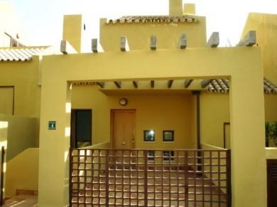 Adosado con 4 dormitorios se vende en Fuengirola, Costa del Sol