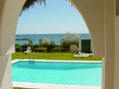Apartamento con 4 dormitorios se vende en Marbella, Costa del Sol