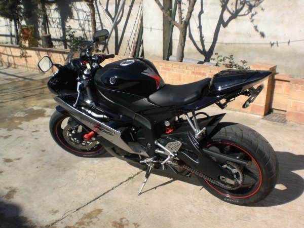 se vende yamaha r6