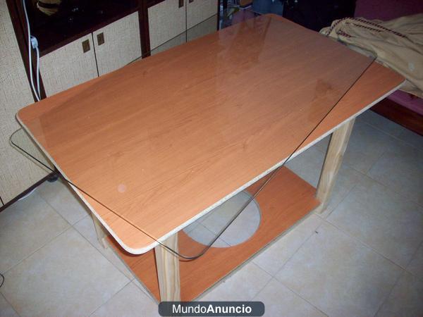 VENDO Mesa Camilla + Cristal y Ropa CAUSA MUDANZA