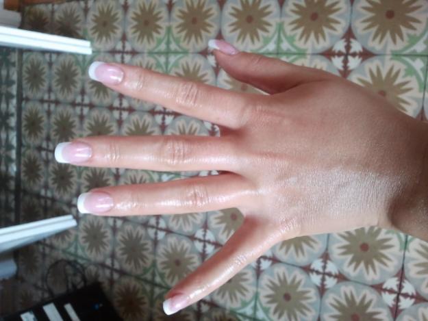 manicura o pedicura 5€,uñas gel o acrilico 15€,masaje 1h  20 €