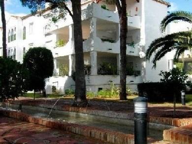 Apartamento con 3 dormitorios se vende en Estepona, Costa del Sol