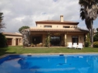 Chalet con 4 dormitorios se vende en Estepona, Costa del Sol - mejor precio | unprecio.es