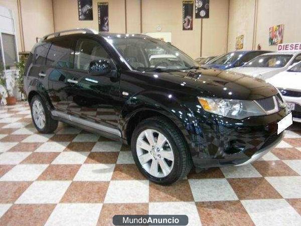 Mitsubishi Outlander 2.0 DI-D Kaiteki. 7 PLAZAS,
