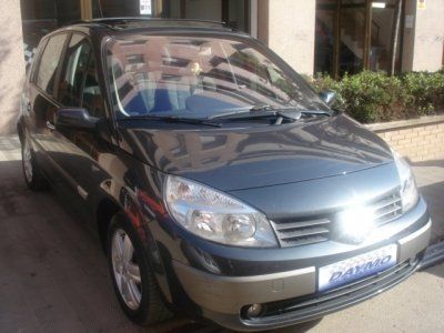 RENAULT SCENIC CONFORT DYNAMIQUE - Girona