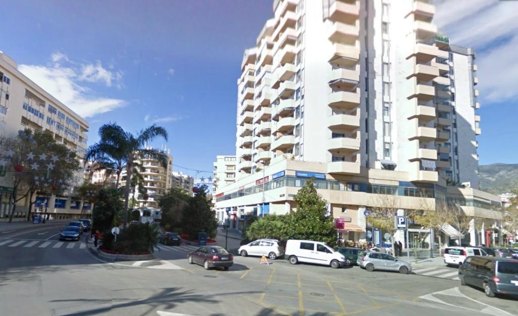 Particular alquila oficina lujo centro marbella