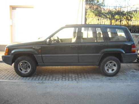 VOLKSWAGEN GOLF 1.6 HIGHLINE 2p.