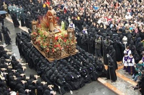 Alquilo balcones para semana santa