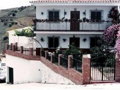 Chalet con 3 dormitorios se vende en Cutar, Axarquia