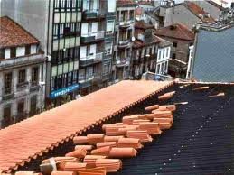 Pamplona Navarra Tejados ,terrazas ,cubiertas ,goteras urgente Tefno : 634432158