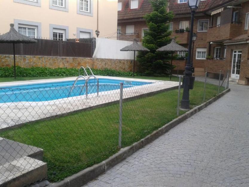 piso 2 dorm nuevo piscina terraza wifi meses de verano sierra de Madrid. Villalba pueblo