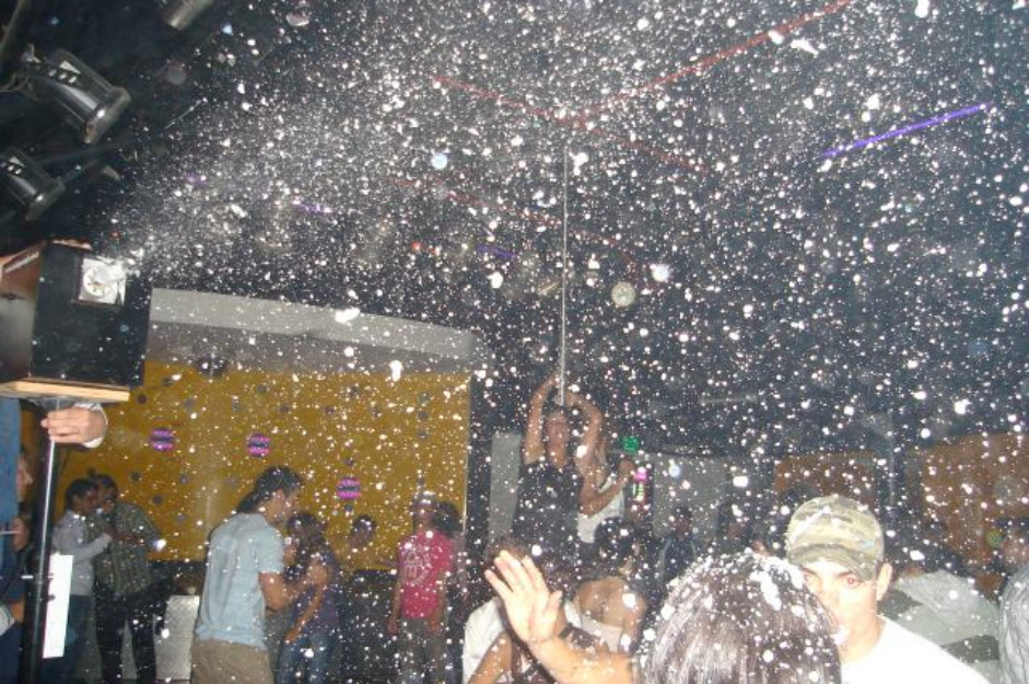 fiestas de la espuma y de la nieve