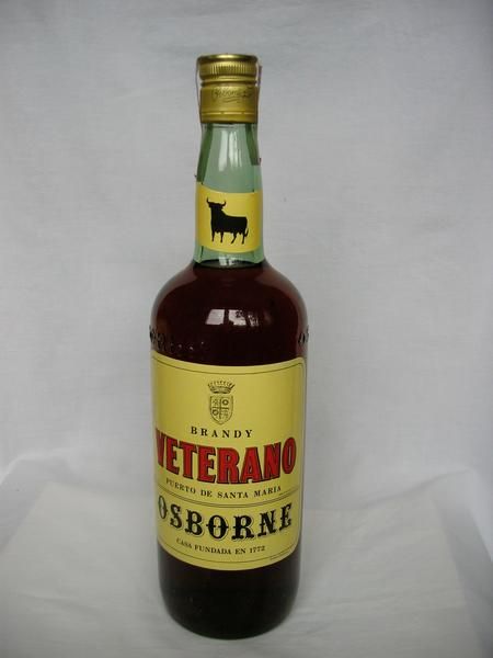 BRANDY VETERANO. SELLO 4 PESETAS